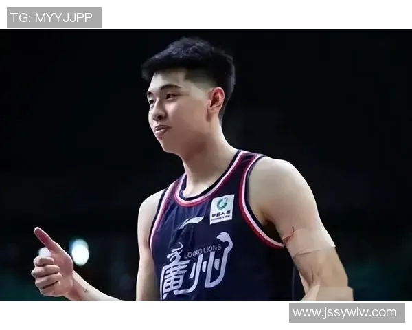 广东队与江苏队激战正酣CBA赛场精彩瞬间回顾与分析 广东队与江苏队激战正酣CBA赛场精彩瞬间回顾与分析