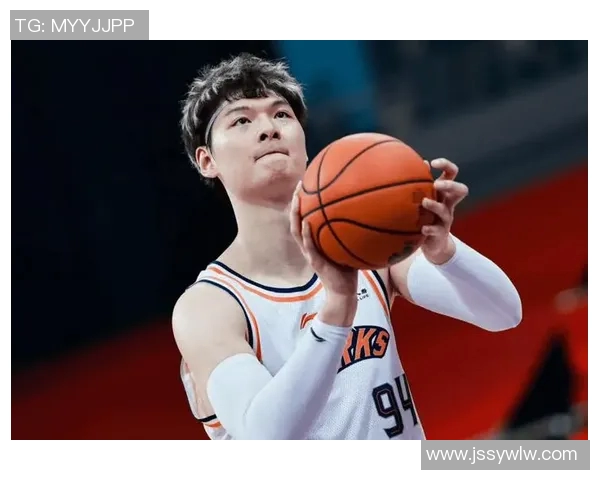 王哲林在对阵北京的比赛中展现出色表现引发球迷热议