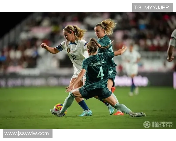 美国女足与俄罗斯女足激战正酣谁将赢得这场国际友谊赛的胜利 美国女足与俄罗斯女足激战正酣谁将赢得这场国际友谊赛的胜利