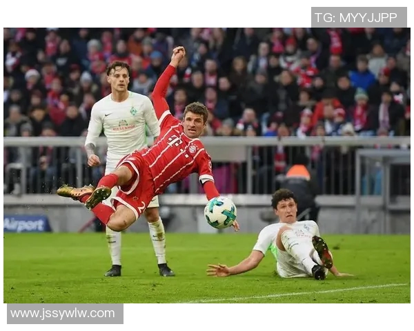 莱万重返安联球场引发拜仁球迷愤怒大嘘声称其忘恩负义