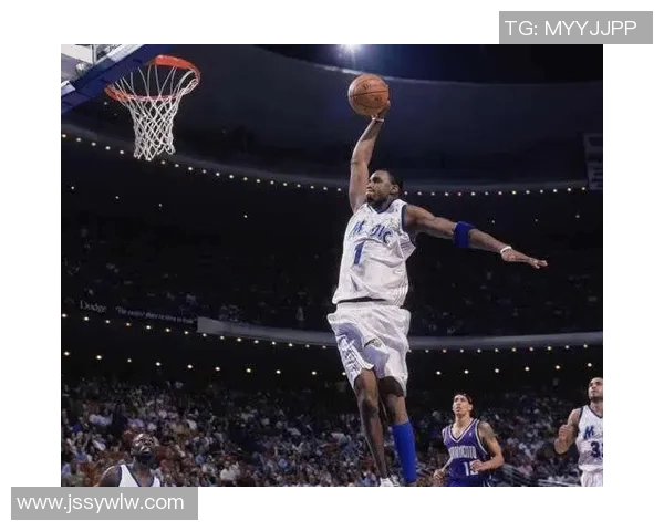 麦迪在对阵雄鹿时惊险扣篮未果的精彩瞬间回顾 麦迪在对阵雄鹿时惊险扣篮未果的精彩瞬间回顾